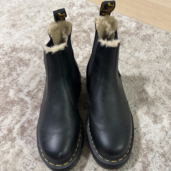 Dr. Martens Chelsea Boot - Picture 1 of 3